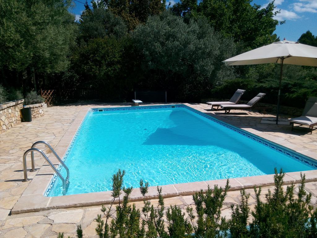 Gite Les Oliviers Cotignac Exteriör bild